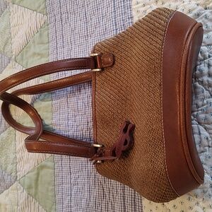 Liz Claiborne Woven  Purse w/brand tag. 2 zip pockets. No stains. 9"w x 7 1/4" h